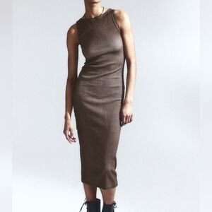 Minimalist body-con dress